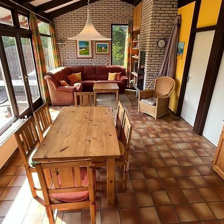 Knusse Bungalow Op Groen Park! Ouddorp Esterno foto